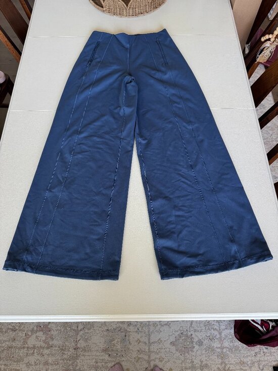 lululemon athletica Pants - Lululemon Define High-Rise Wide-Leg Pant Luon Blue Twill Size Medium Athleisure